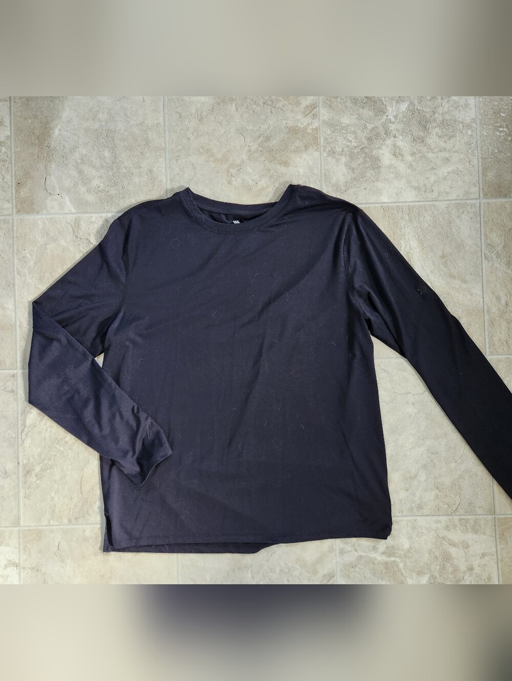 All In Motion Men's Long Sleeve Athletic Crew Neck Shirt - Size Large